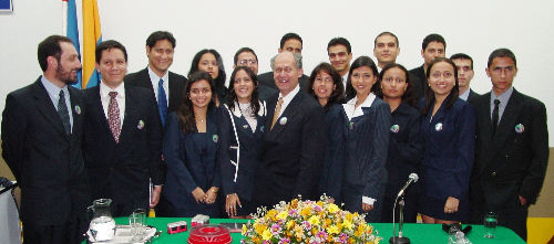 Organizadores del XVI Día Informático  en compañía del Dr. Manuel Elkin Patarroyo y José Hernando Bahamó, Director Académico de la Icesi 
