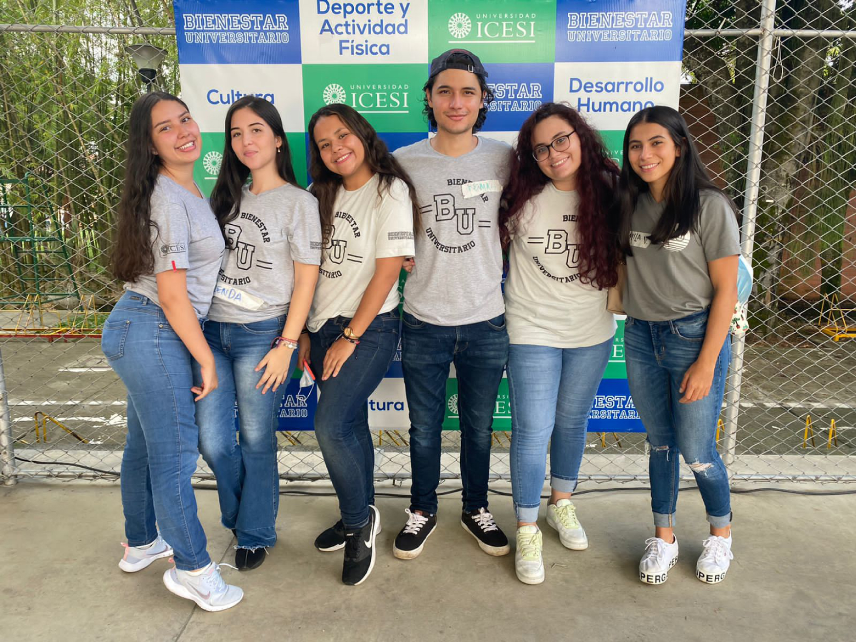 Estudiantes del consejo juntos