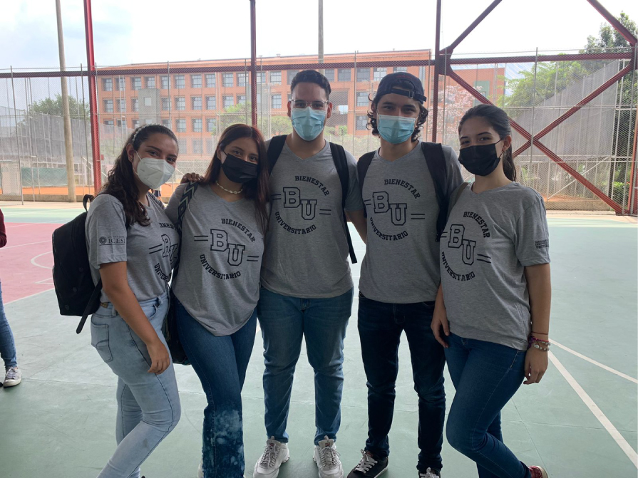 Estudiantes del consejo juntos