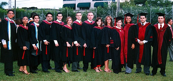 Primera Promoción del Programa de Derecho