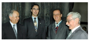 Condecoración al Rector 