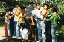 los mejores bachilleres reunidos en un encuentro por el Valle