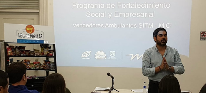 Metro Cali presenta su programa piloto de Fortalecimiento Social y Empresarial para los vendedores ambulantes en el MIO