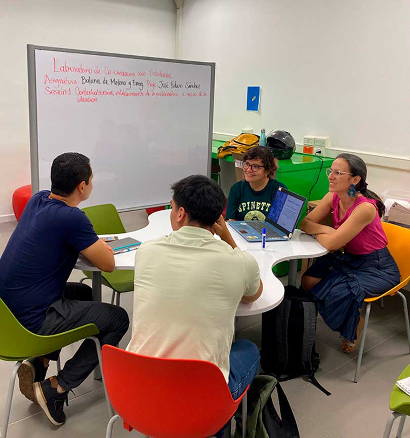 Imagen de fondo Icesi apuesta por una innovación pedagógica que se construye con los estudiantes