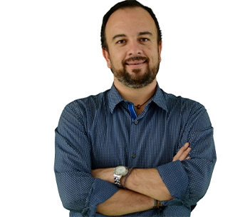 Foto de director Juan Carlos Gómez Benavides