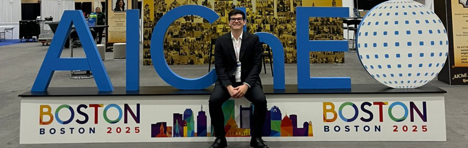 Imagen de fondo AIChE Icesi Student Chapter de Ingeniería Bioquímica recibe el Outstanding Student Chapter Award