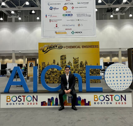 Imagen de fondo AIChE Icesi Student Chapter de Ingeniería Bioquímica recibe el Outstanding Student Chapter Award