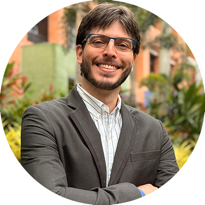 Foto de director Santiago Salazar