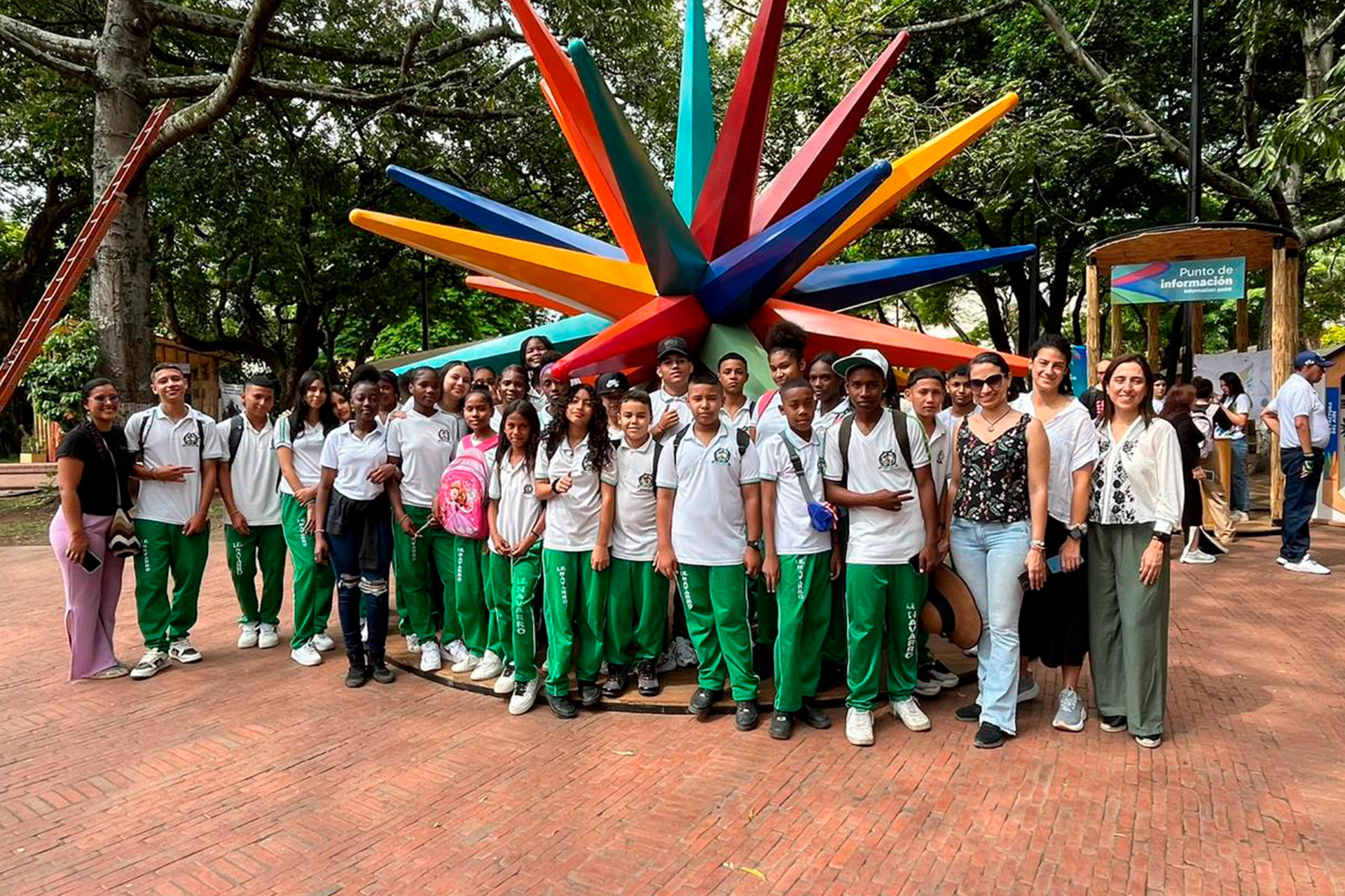 Clic para ver más información de la foto