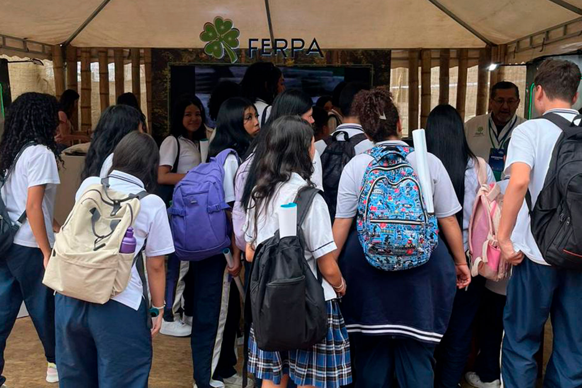 Clic para ver más información de la foto