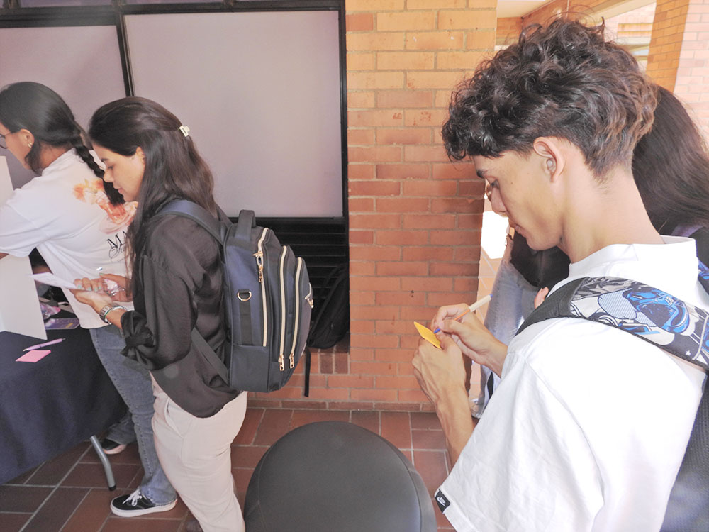 Clic para ver más información de la foto