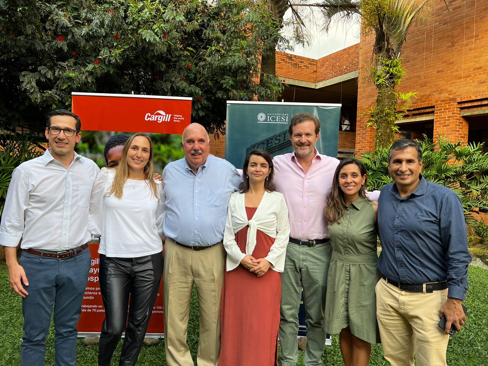 Imagen de fondo Icesi firma alianza con la multinacional Cargill